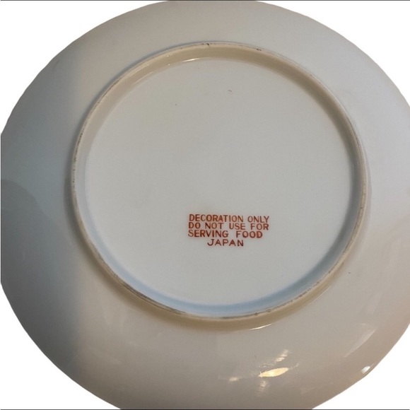 Currier and Ives Decorative Plate Holiday & Winter Theme - Picture 3 of 3